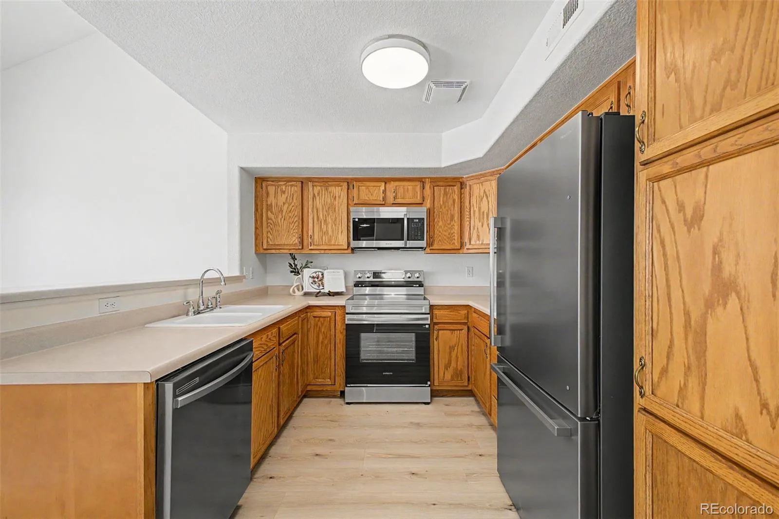 1000 S Yampa Street #203 Aurora CO 80017 | MLS #REC8481023 06142026050209 1600 7