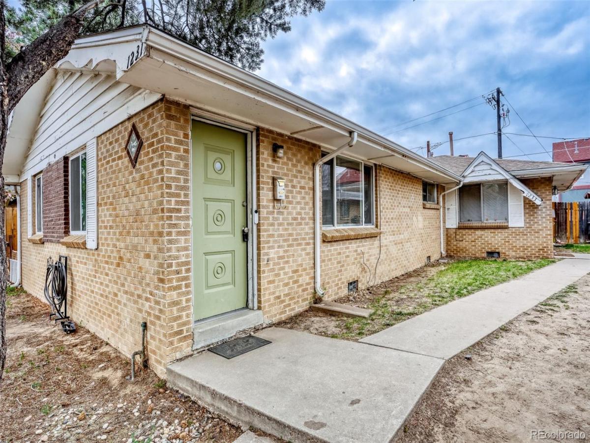 1231 Akron Street Aurora CO 80010 | MLS #REC8484174 MLS #REC8484174 image #0