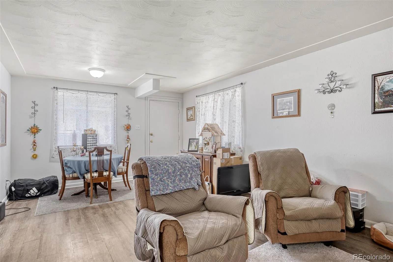 1231 Akron Street Aurora CO 80010 | MLS #REC8484174 09222026082141 1600 6