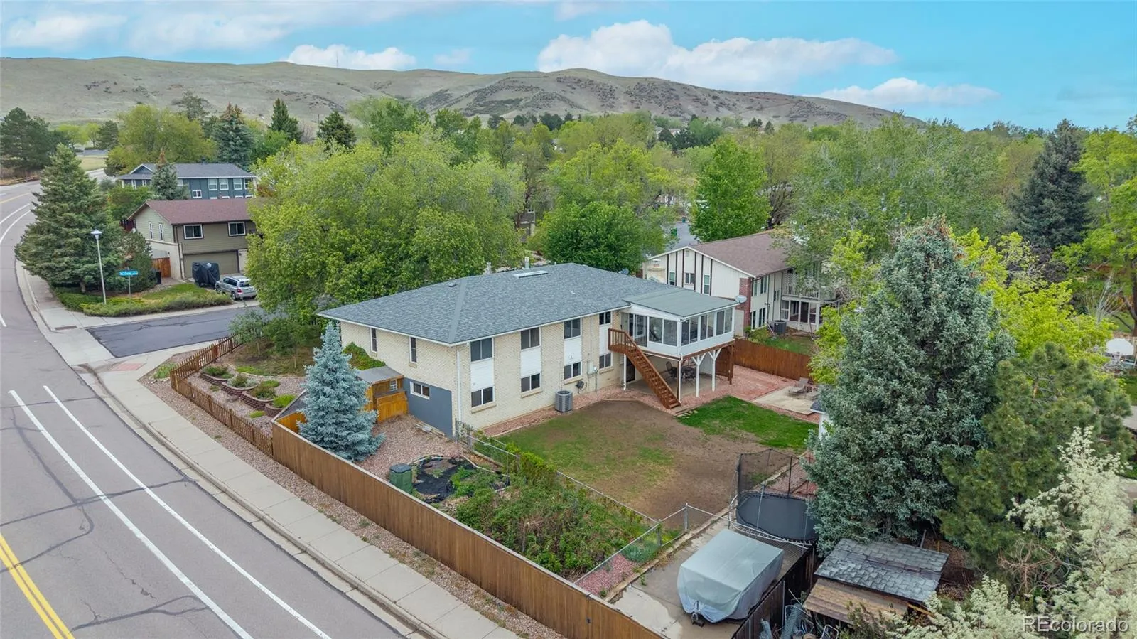 1846 S Cole Court Lakewood CO 80228 MLS #REC8485808 05212026190652 1600 20