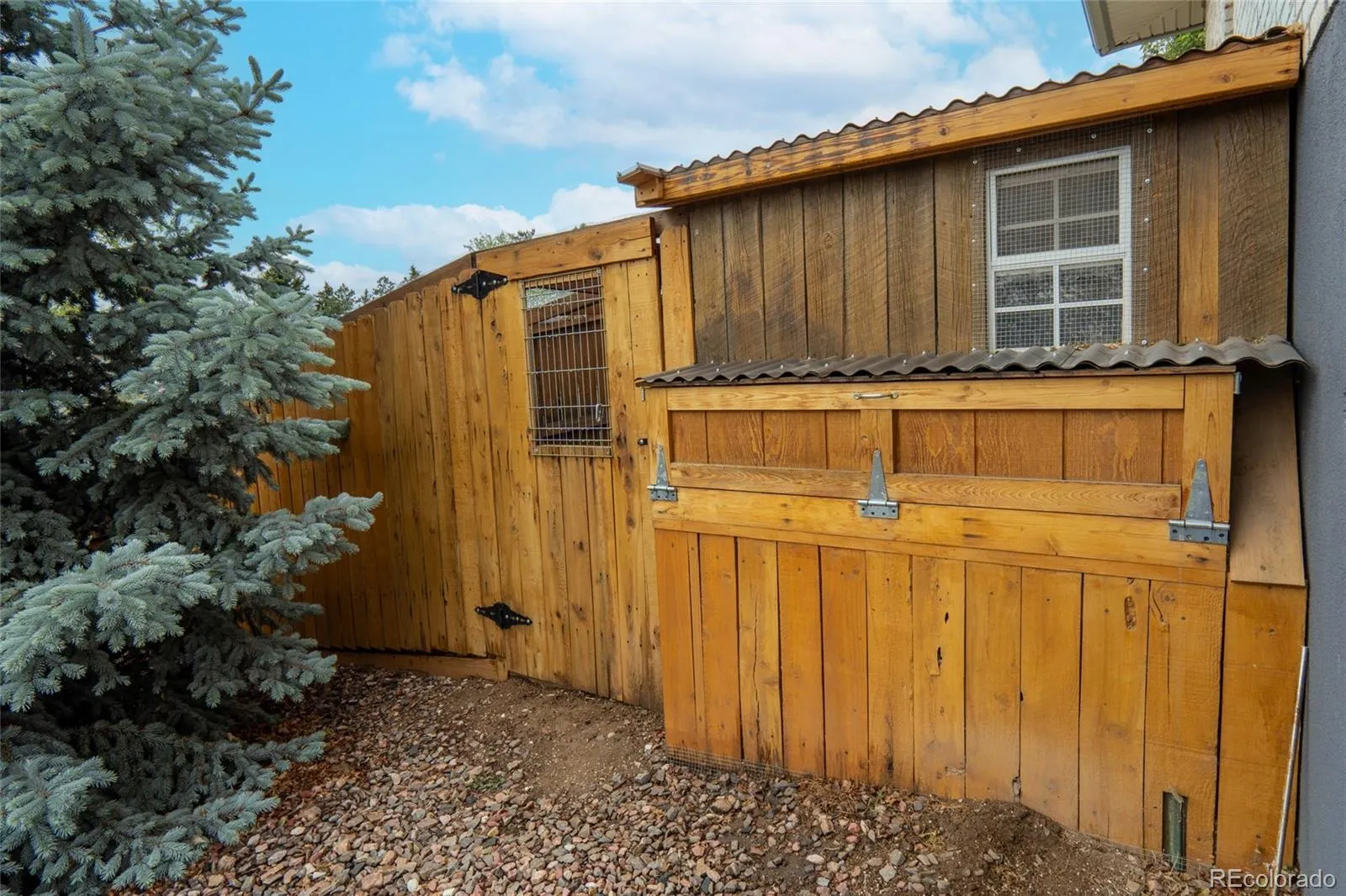 1846 S Cole Court Lakewood CO 80228 MLS #REC8485808 05212026190652 1600 21