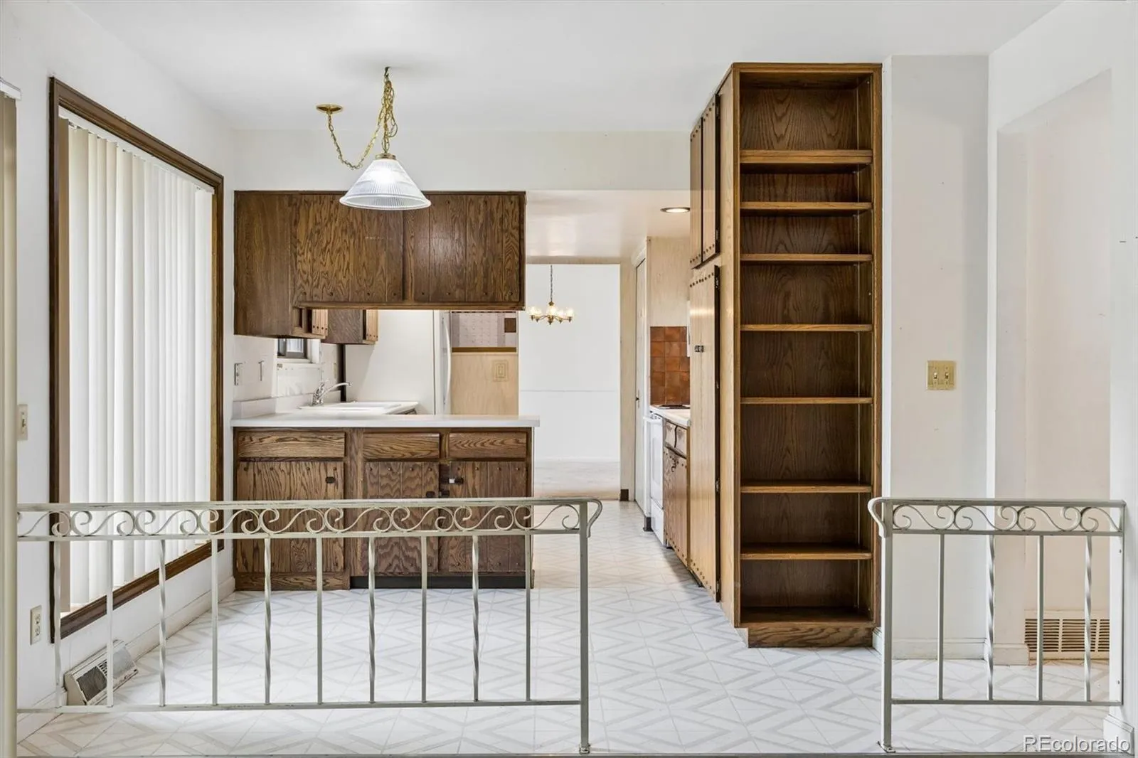 04152026235235 1600 3