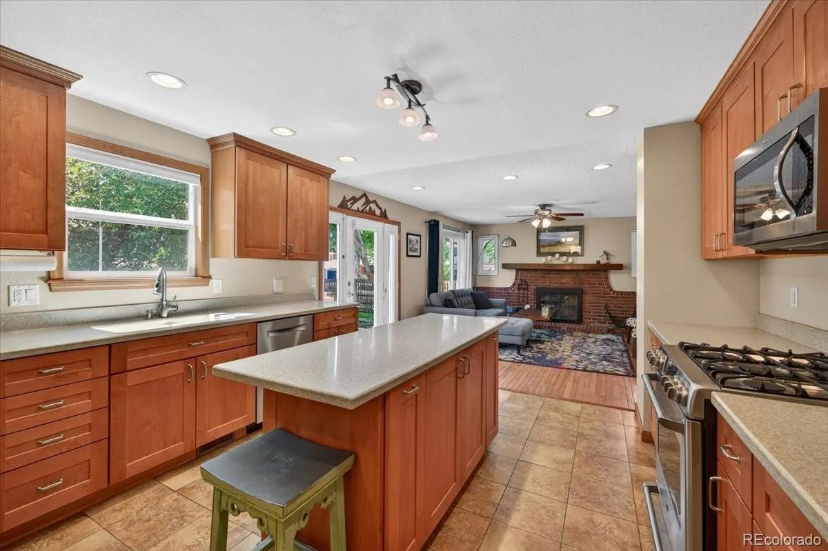 06082026210036 1200 17