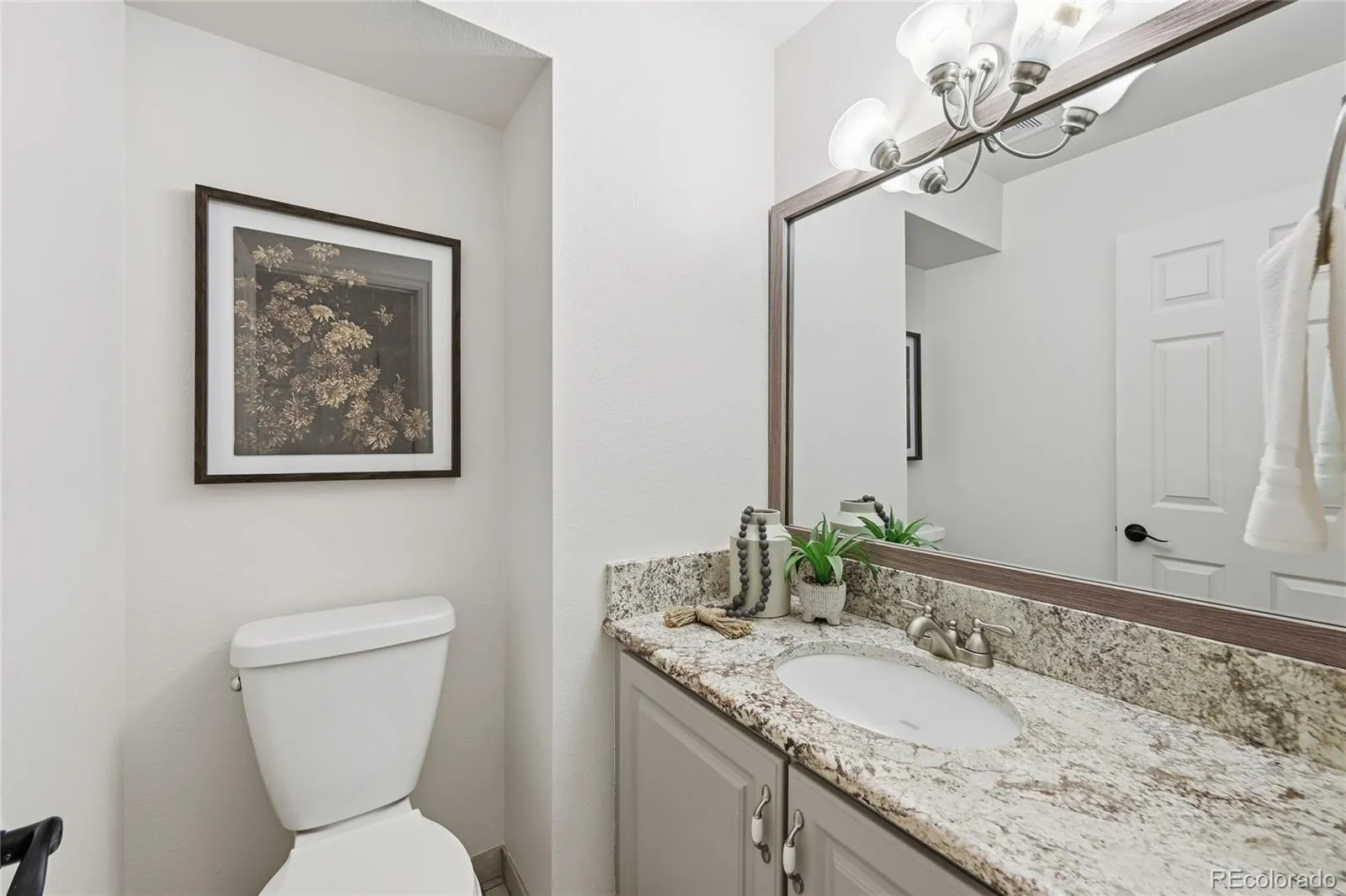 19095 E Progress Avenue Centennial CO 80015 MLS #REC8490518 04242026185055 1600 13