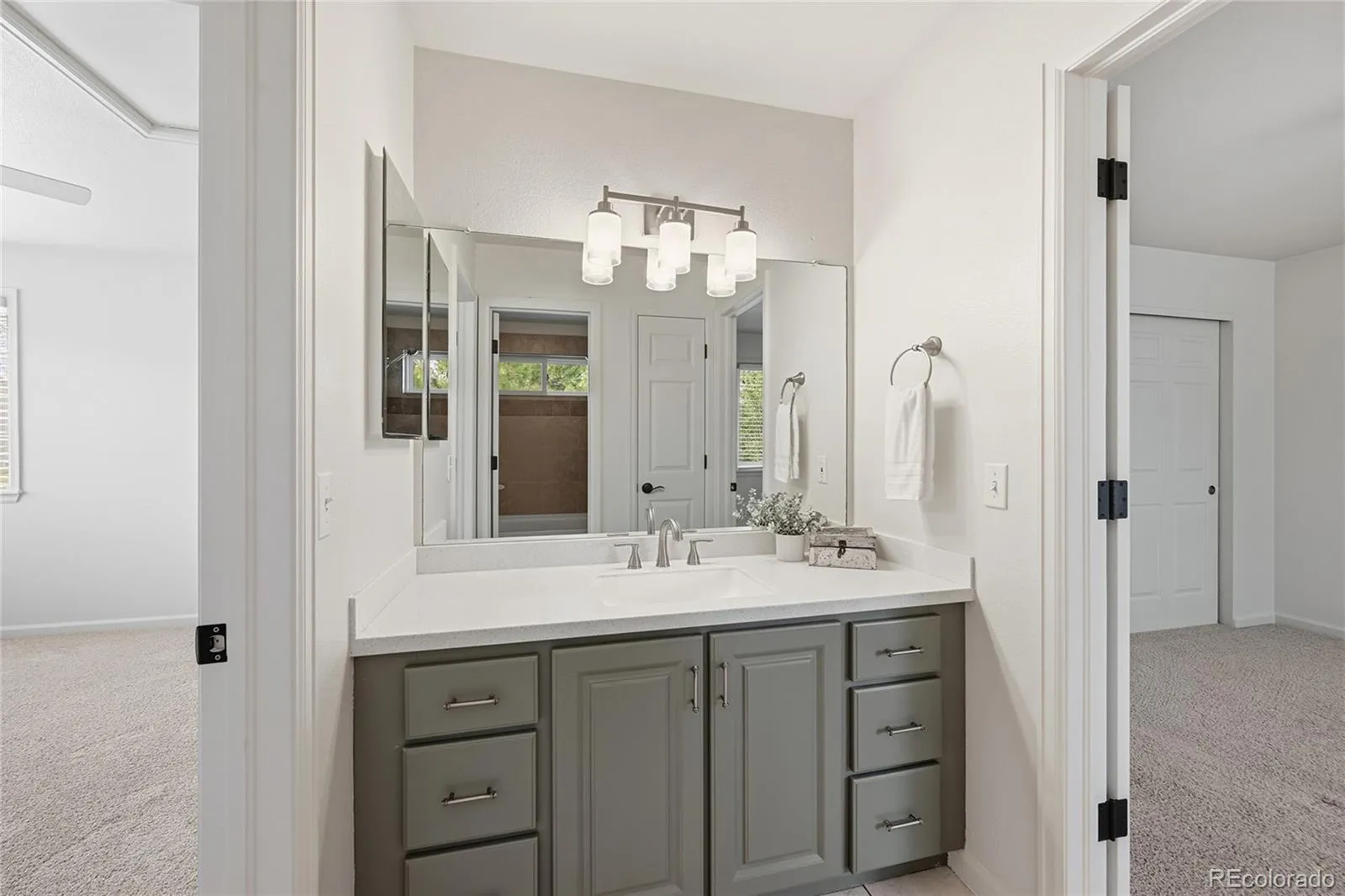 19095 E Progress Avenue Centennial CO 80015 MLS #REC8490518 04242026185055 1600 21