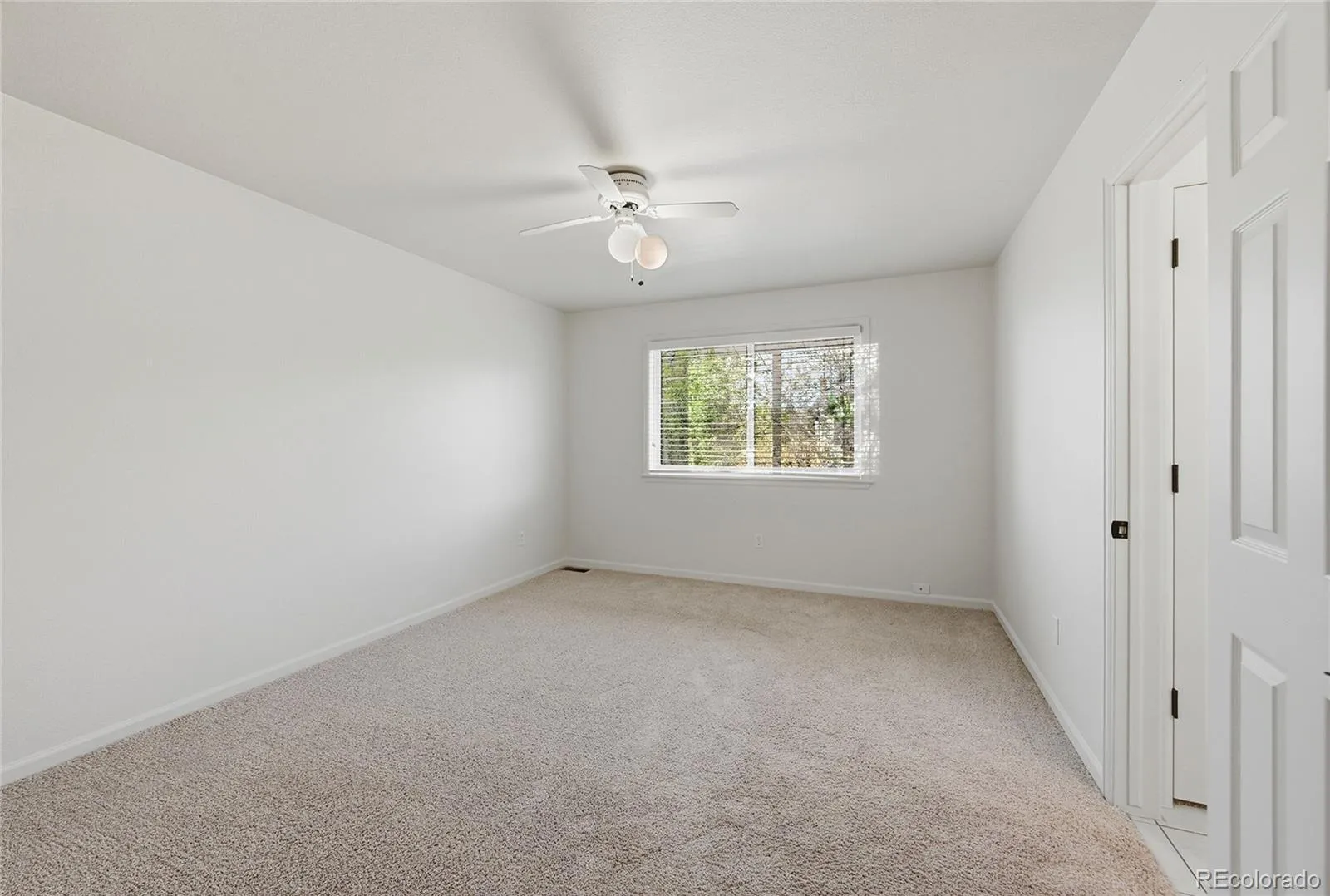 19095 E Progress Avenue Centennial CO 80015 MLS #REC8490518 04242026185055 1600 22