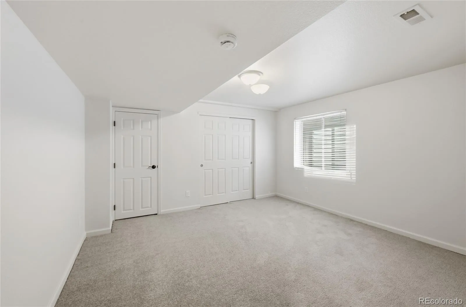 19095 E Progress Avenue Centennial CO 80015 MLS #REC8490518 04242026185055 1600 25