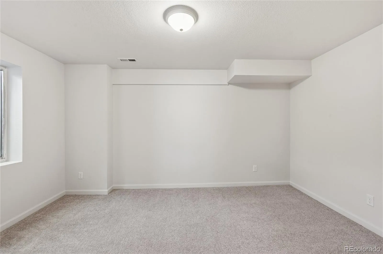 19095 E Progress Avenue Centennial CO 80015 MLS #REC8490518 04242026185055 1600 28