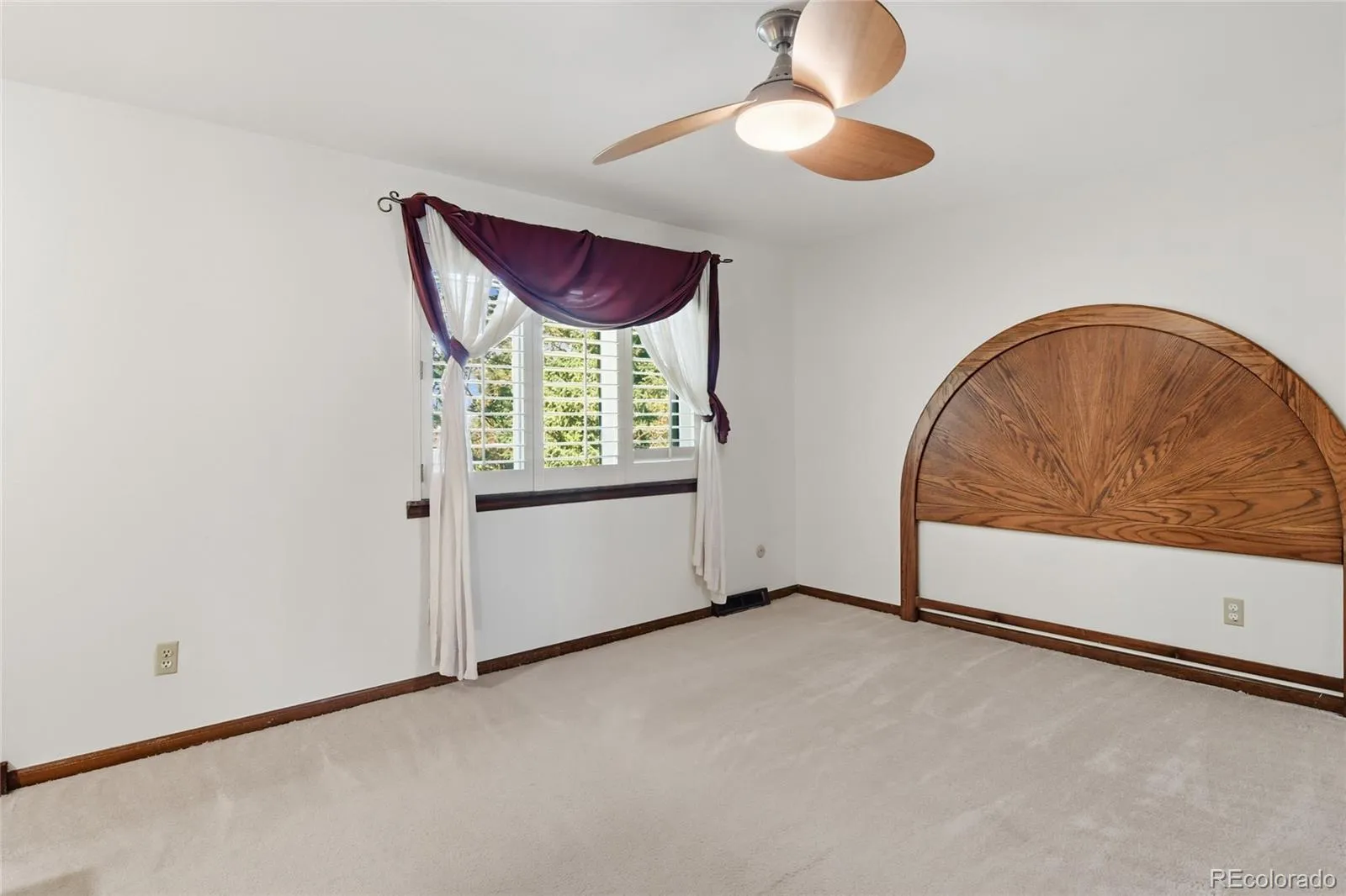 6043 S Glencoe Way Centennial CO 80121 MLS #REC8494161 05202026223330 1600 31