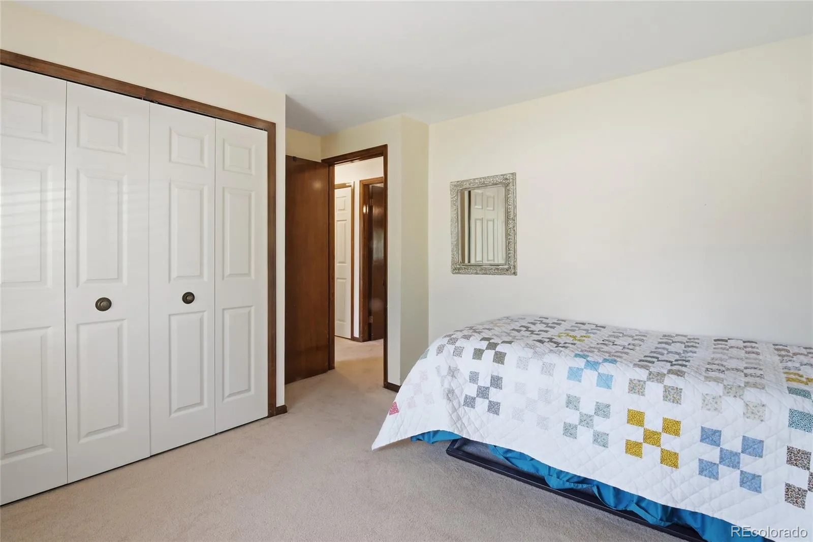 6043 S Glencoe Way Centennial CO 80121 MLS #REC8494161 05202026223330 1600 32