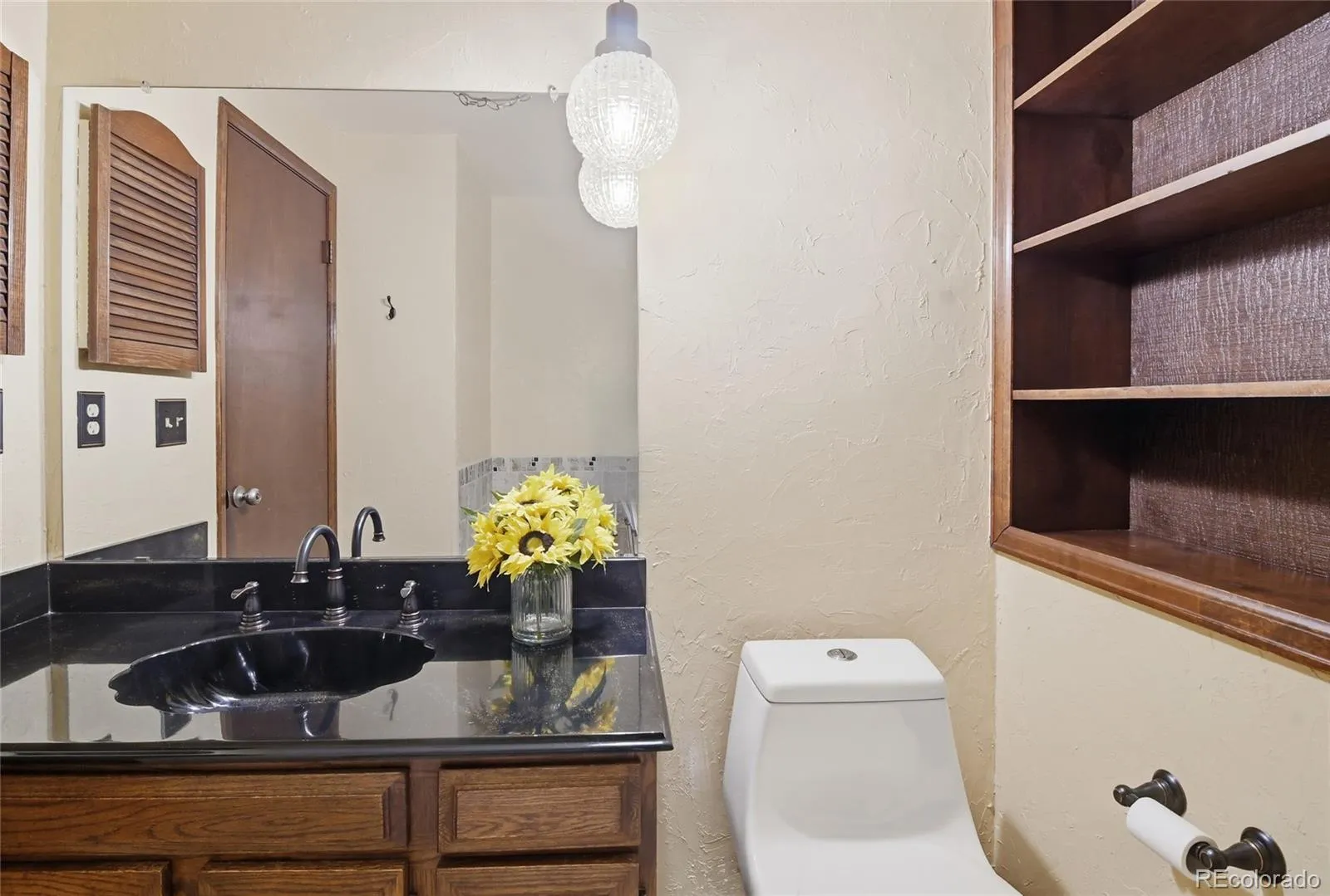 6043 S Glencoe Way Centennial CO 80121 MLS #REC8494161 05202026223330 1600 37