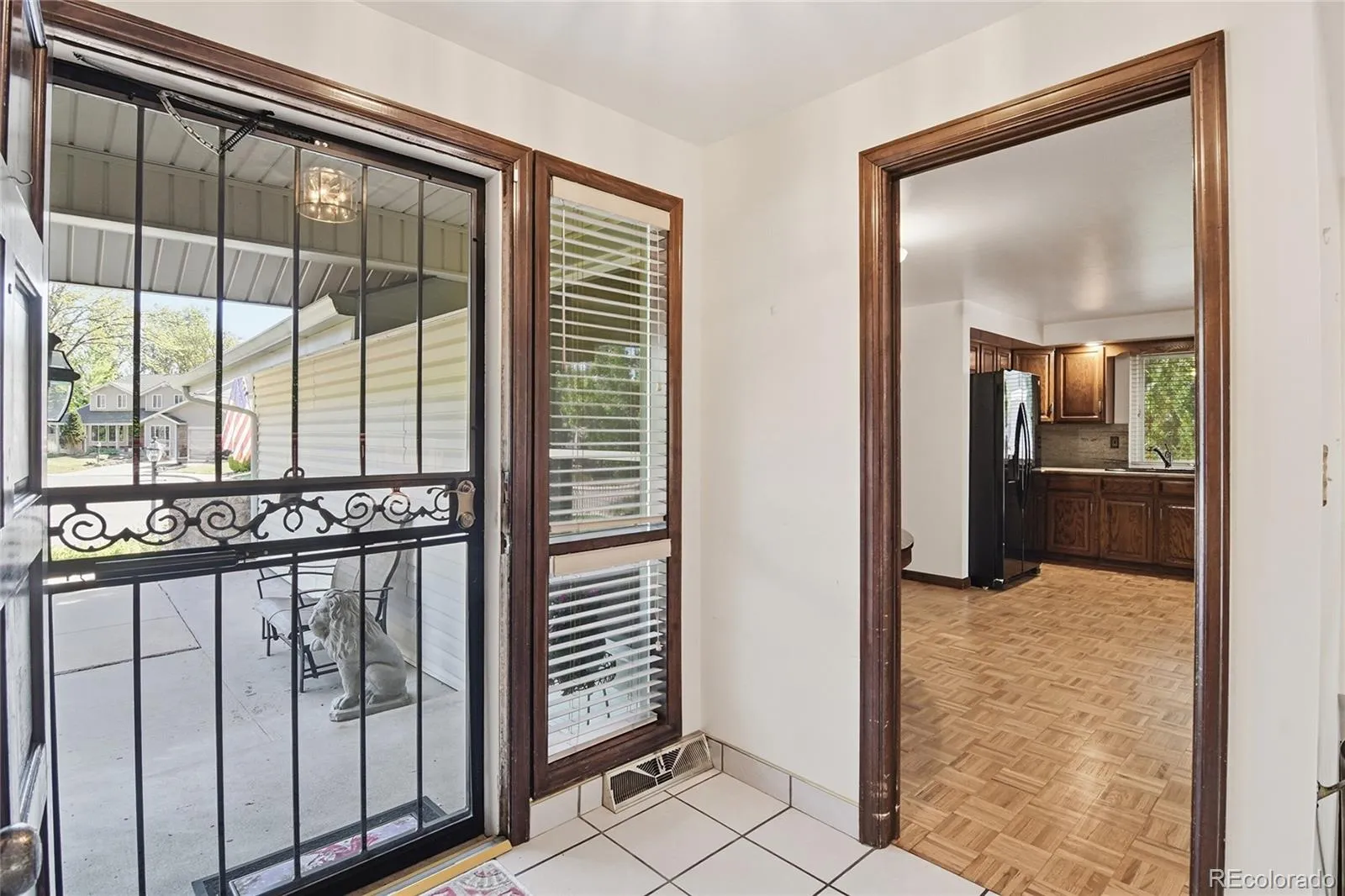 6043 S Glencoe Way Centennial CO 80121 MLS #REC8494161 05202026223330 1600 5