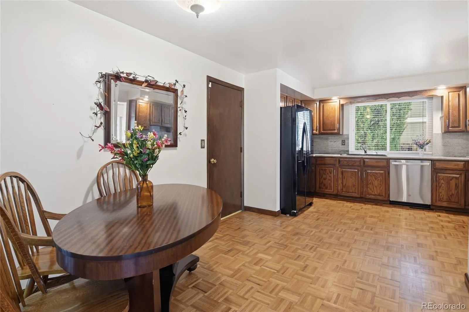 6043 S Glencoe Way Centennial CO 80121 MLS #REC8494161 05202026223330 1600 9