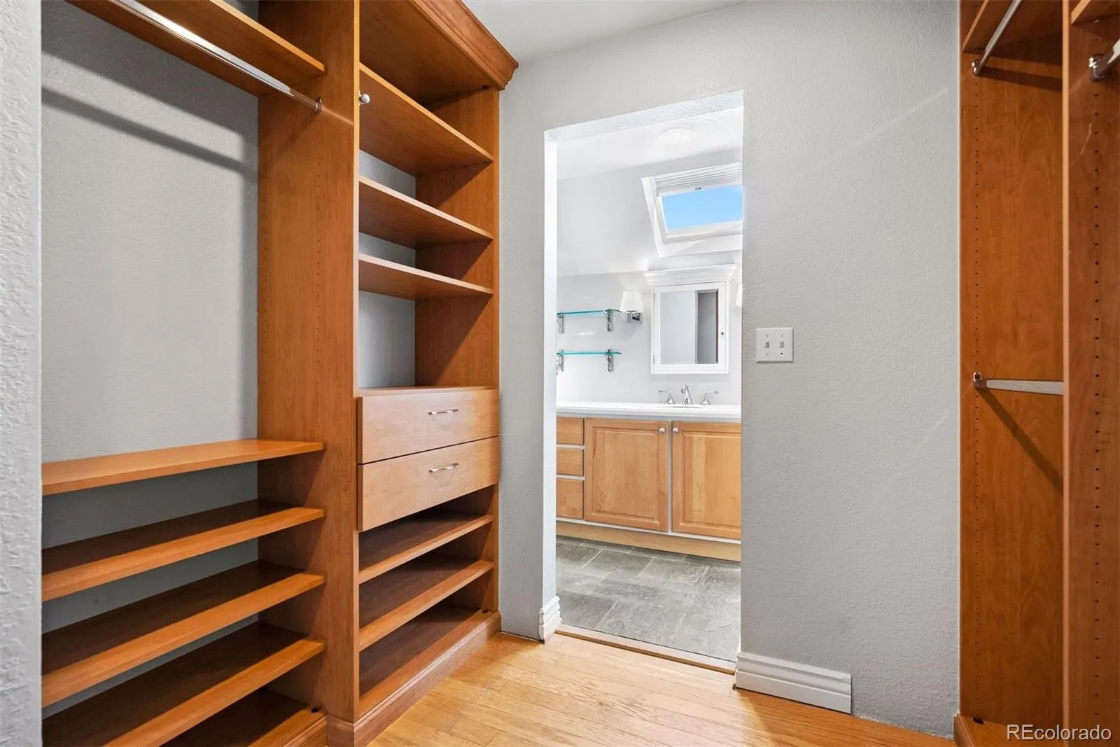 04042026062137 1600 18