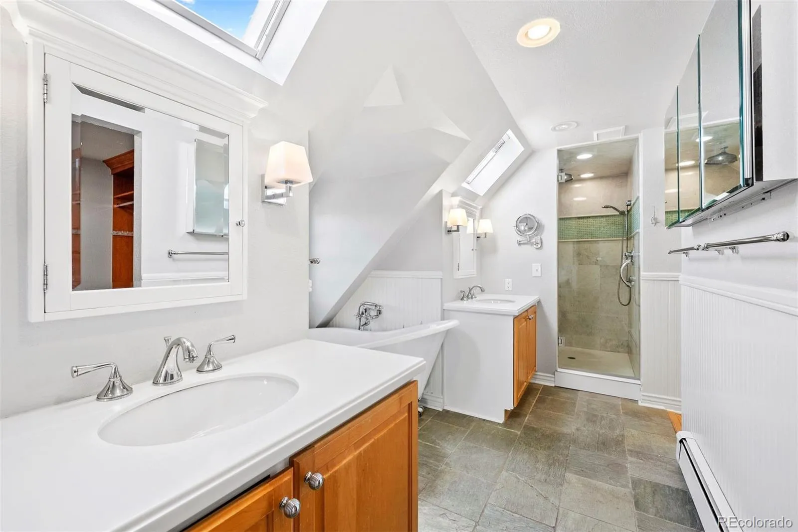 04042026062137 1600 19