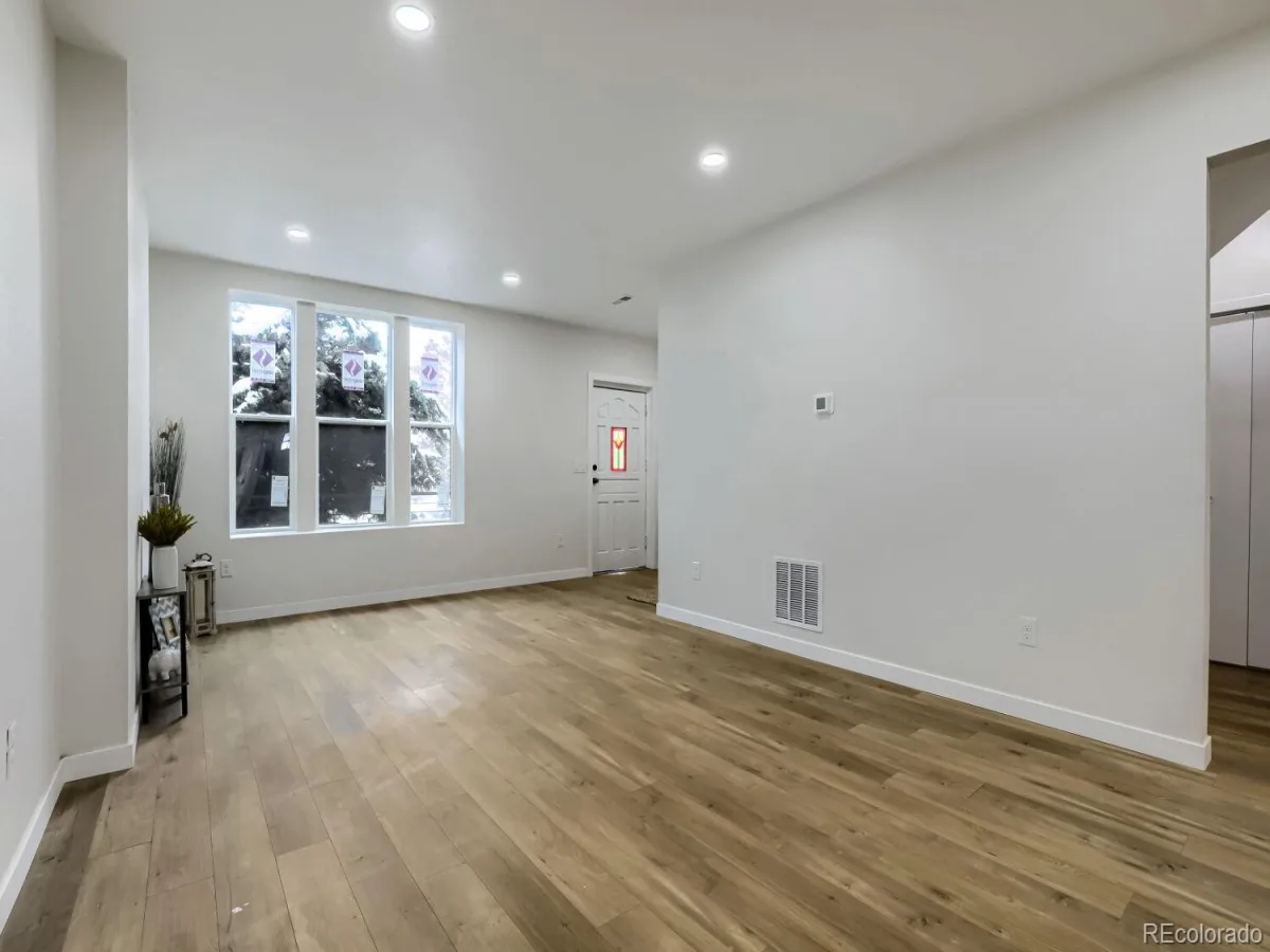 3824 N Williams Street Denver CO 80205 | MLS #REC8500047 07312026175442 1200 8