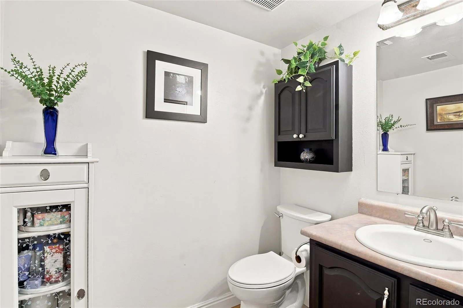 7772 S Marshall Court Littleton CO 80128 | MLS #REC8500065 07232026202455 1600 39