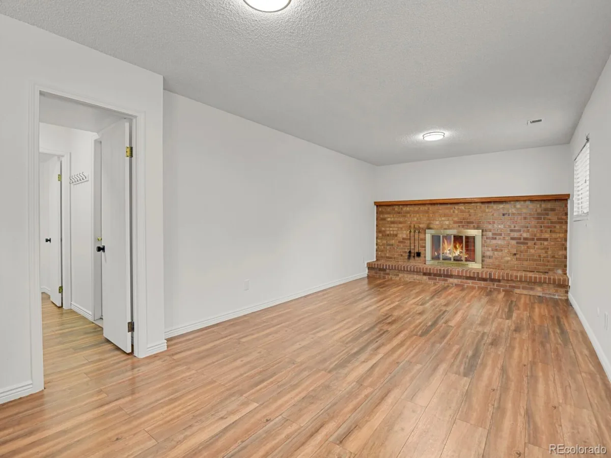 8962 W Temple Place Denver CO 80123 | MLS #REC8500794 08302026010352 1200 15