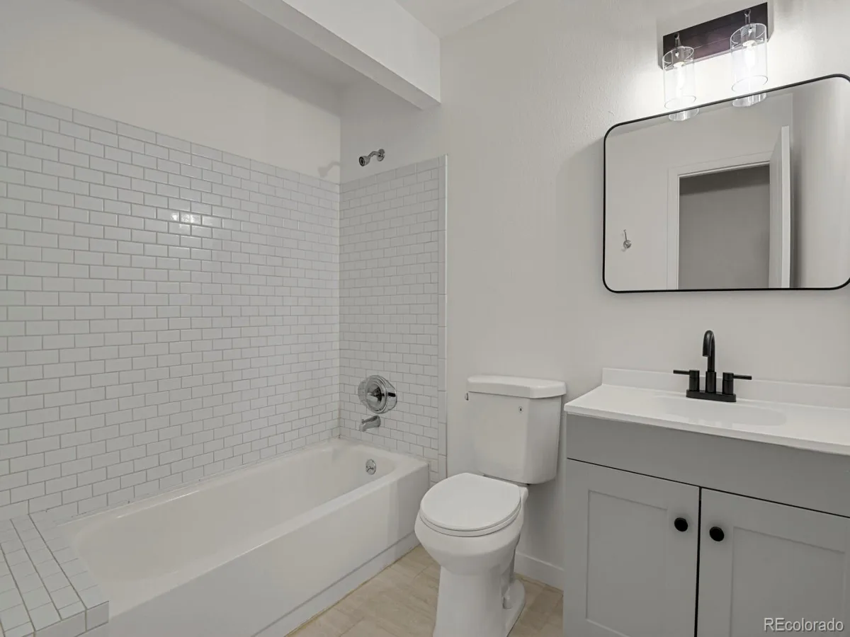 8962 W Temple Place Denver CO 80123 | MLS #REC8500794 08302026010352 1200 26