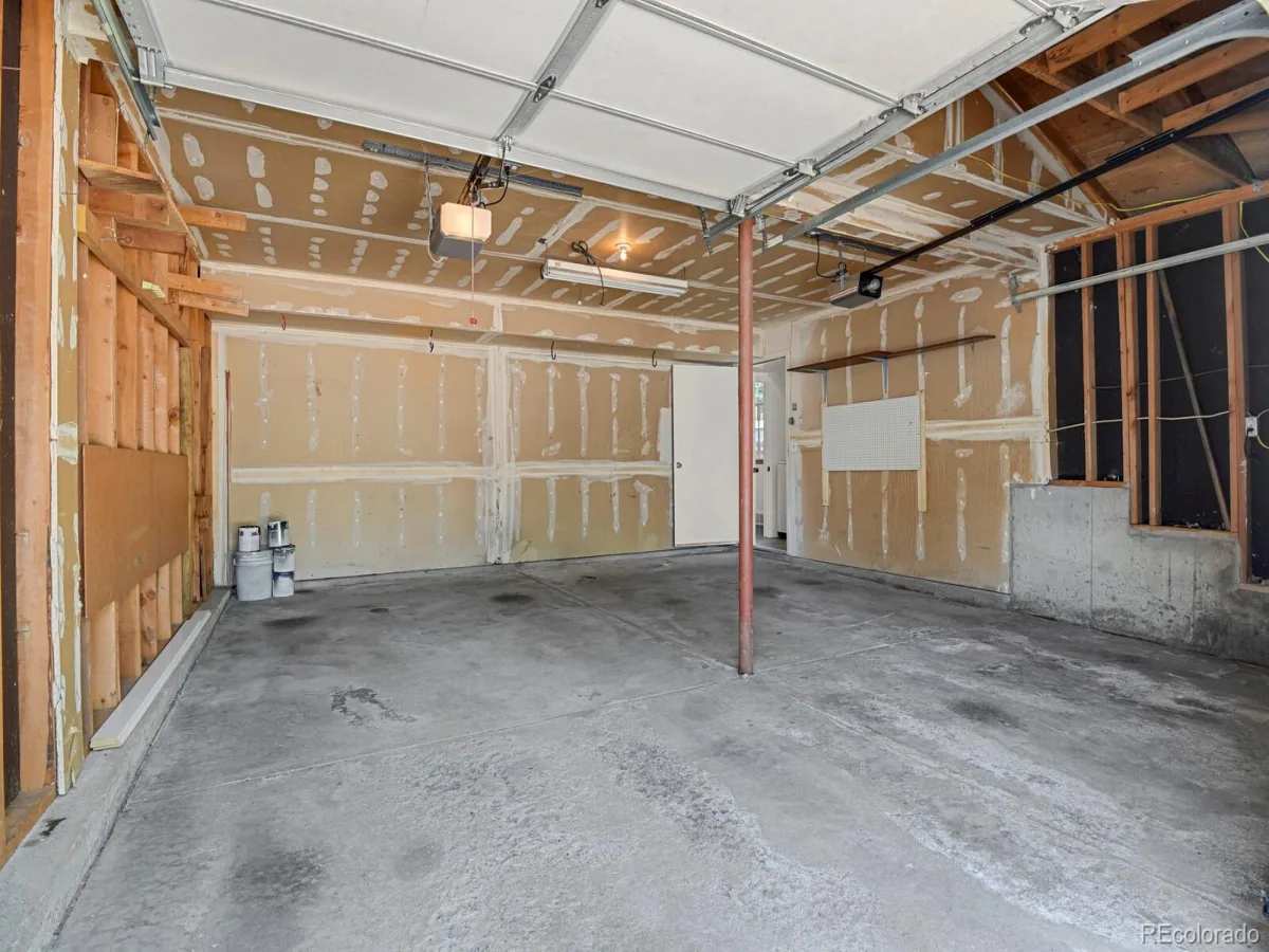 8962 W Temple Place Denver CO 80123 | MLS #REC8500794 08302026010352 1200 30