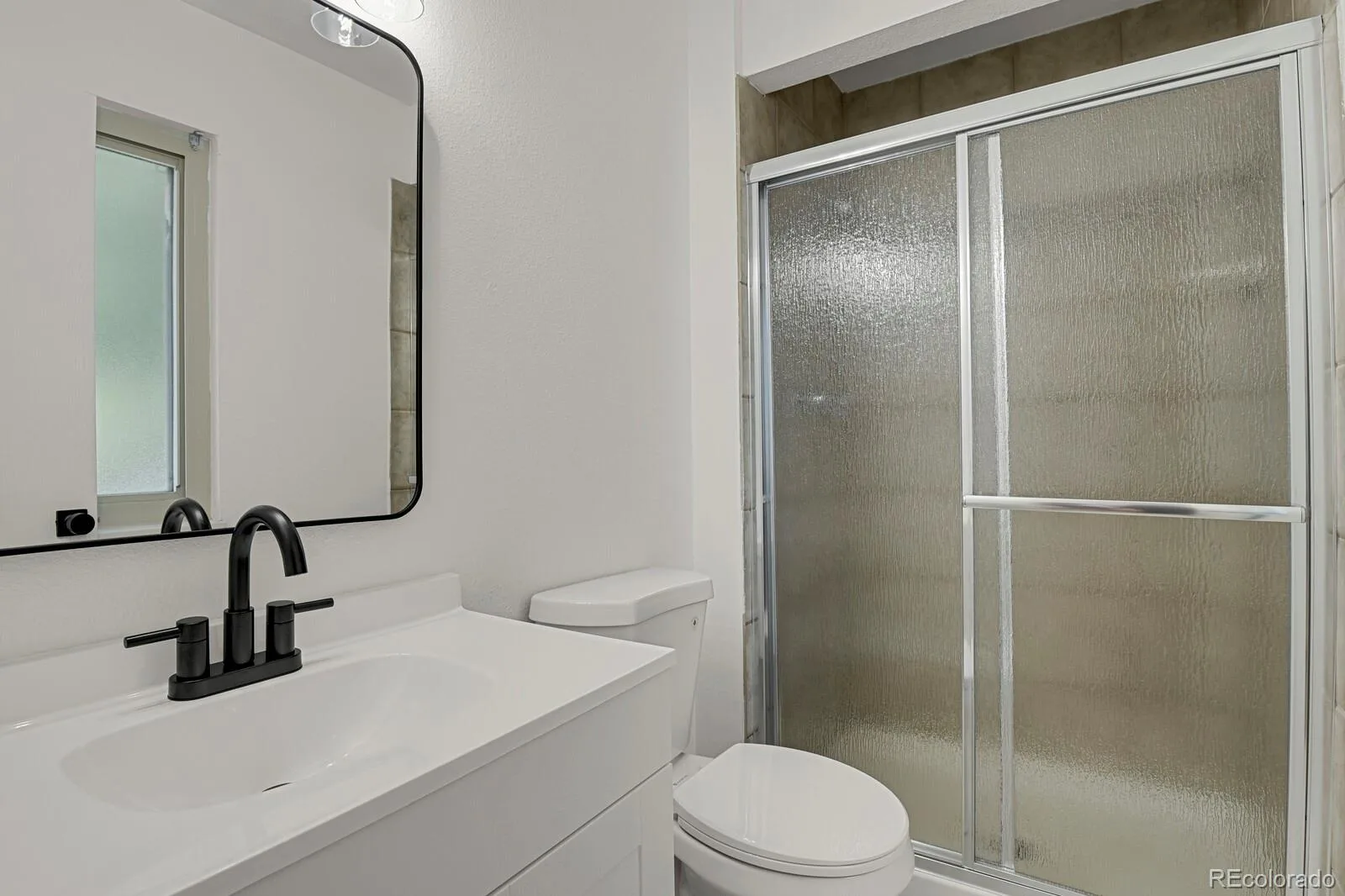 8962 W Temple Place Denver CO 80123 | MLS #REC8500794 08302026010352 1600 21