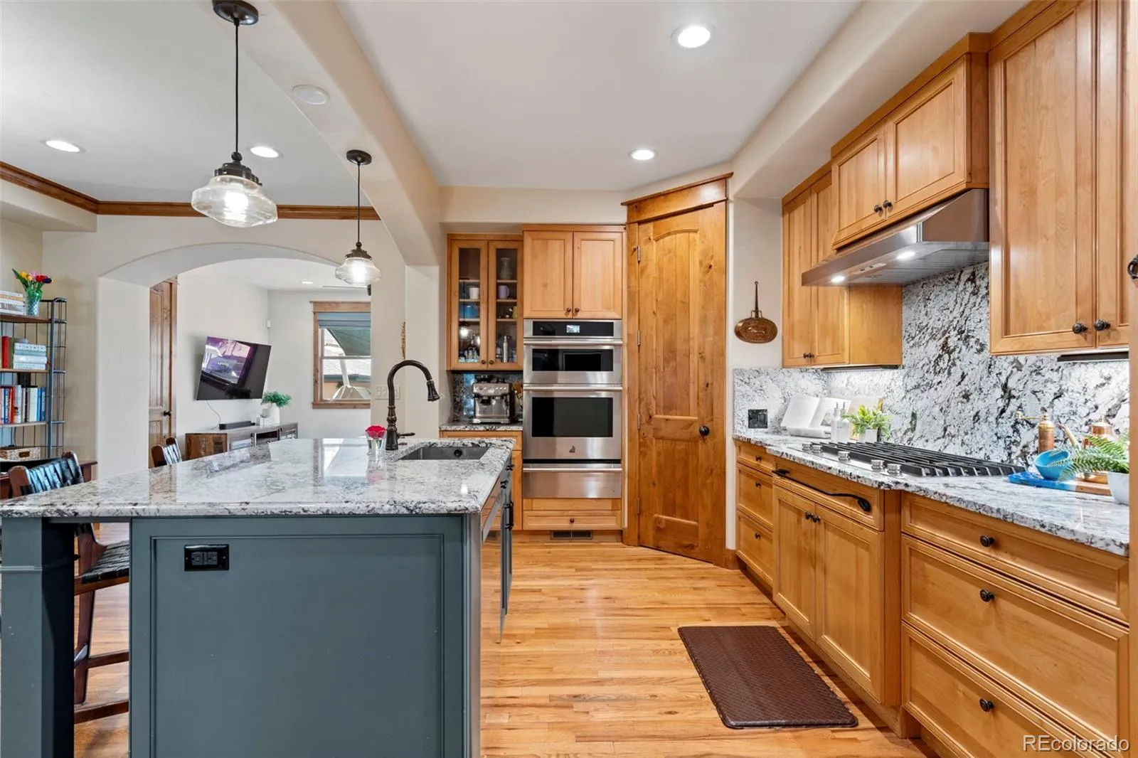 451 N Pearl Street Denver CO 80203 MLS #REC8501007 04242026050727 1600 11