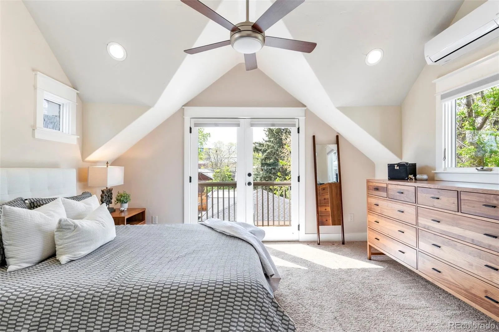 451 N Pearl Street Denver CO 80203 MLS #REC8501007 04242026050727 1600 17