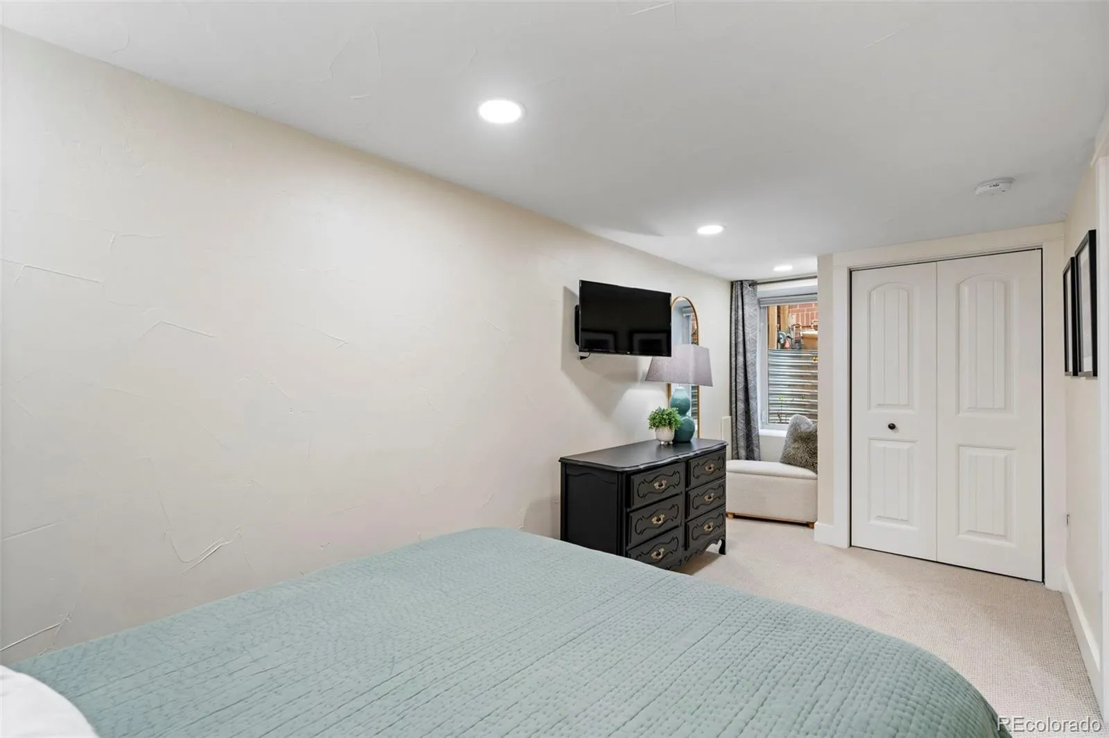 451 N Pearl Street Denver CO 80203 MLS #REC8501007 04242026050727 1600 28