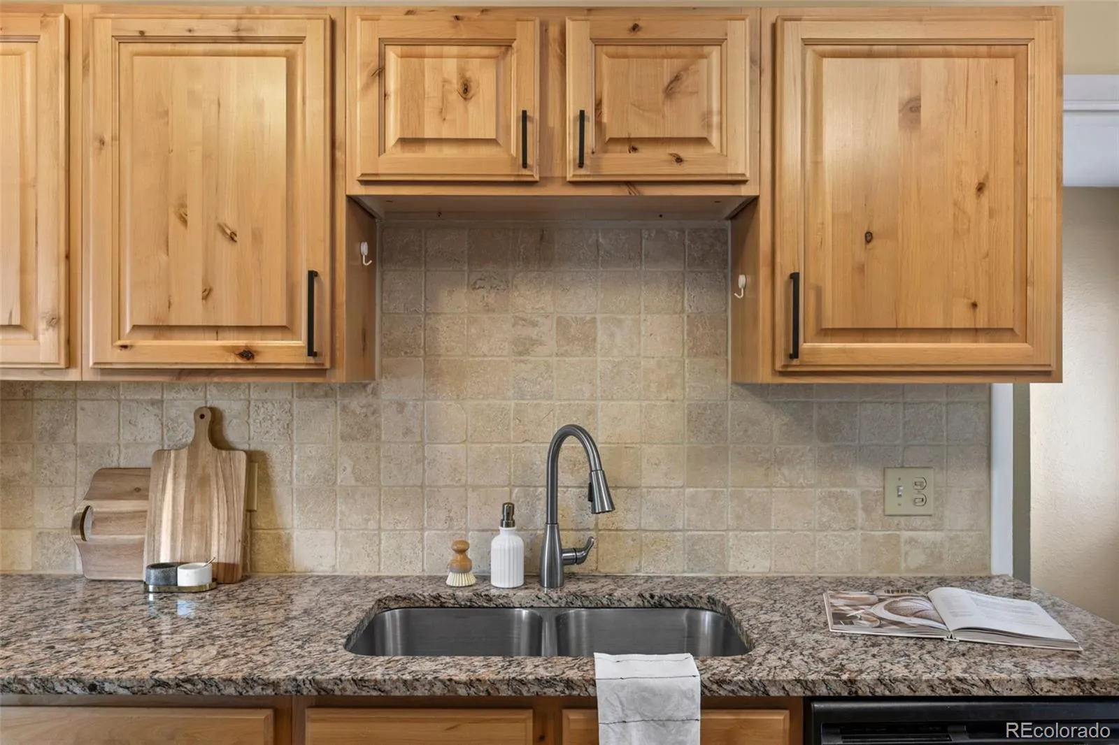 2631 S Newton Street Denver CO 80219 MLS #REC8506569 04302026183219 1600 20