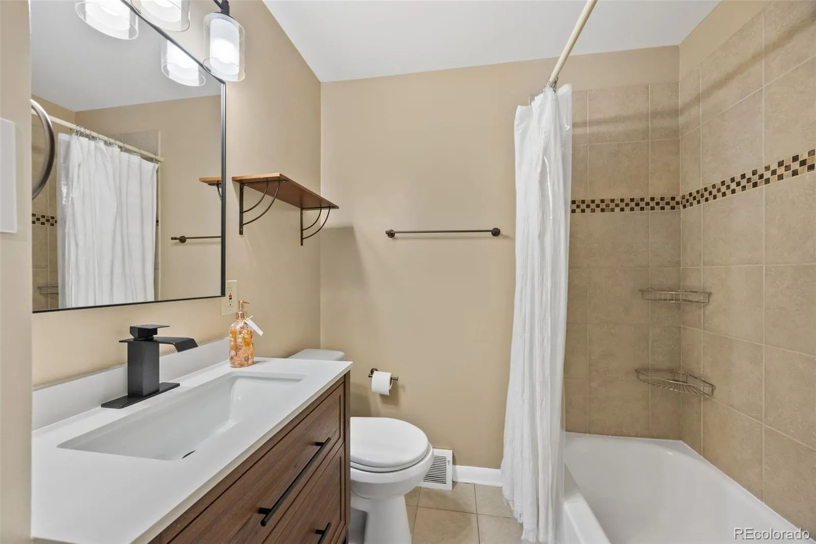 2631 S Newton Street Denver CO 80219 MLS #REC8506569 04302026183219 1600 29