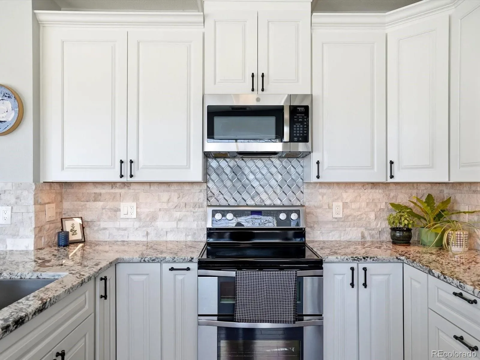 03112026221446 1600 10