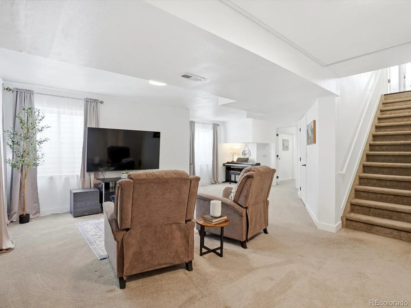 03112026221446 1600 35