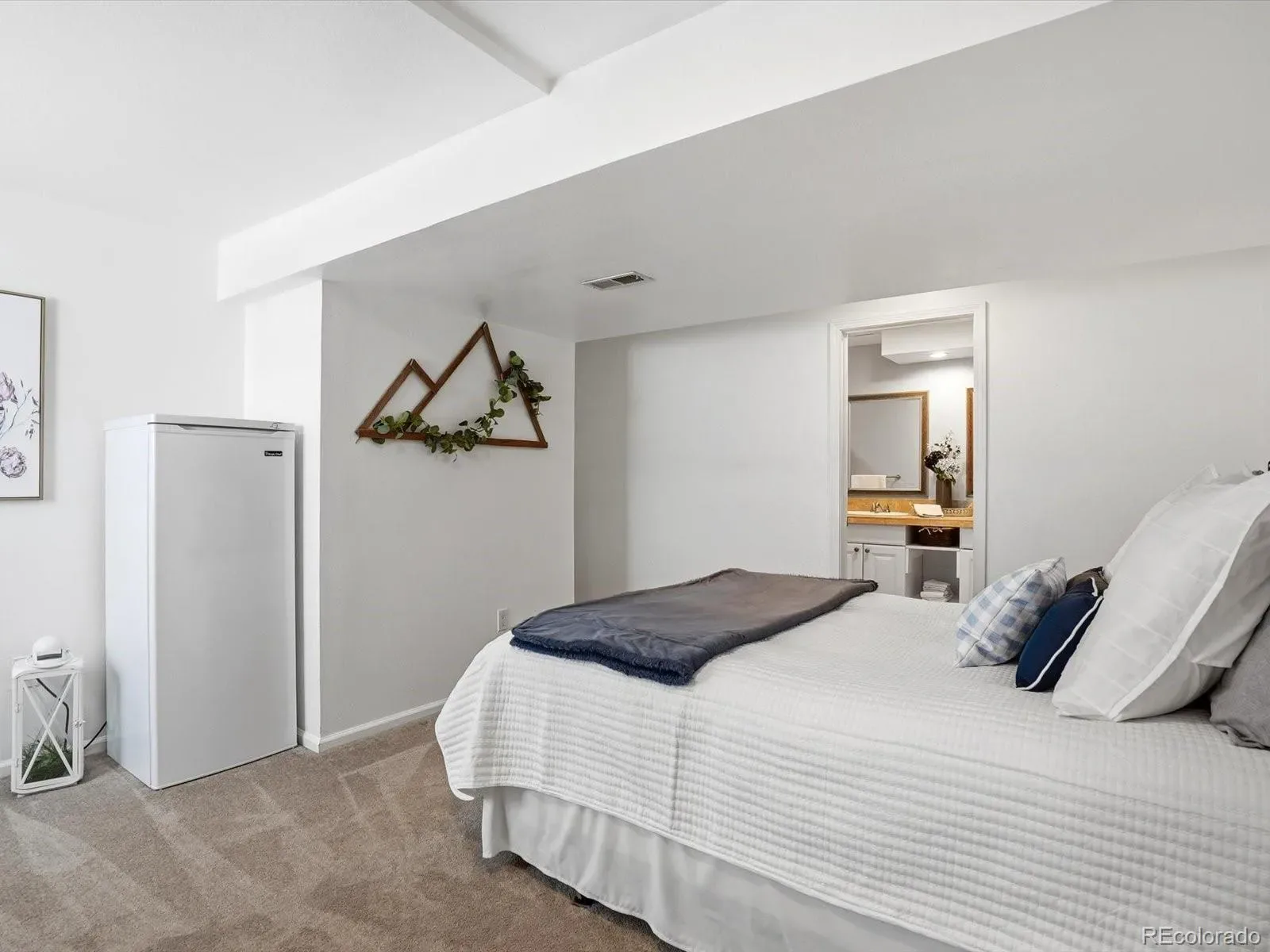 03112026221446 1600 39