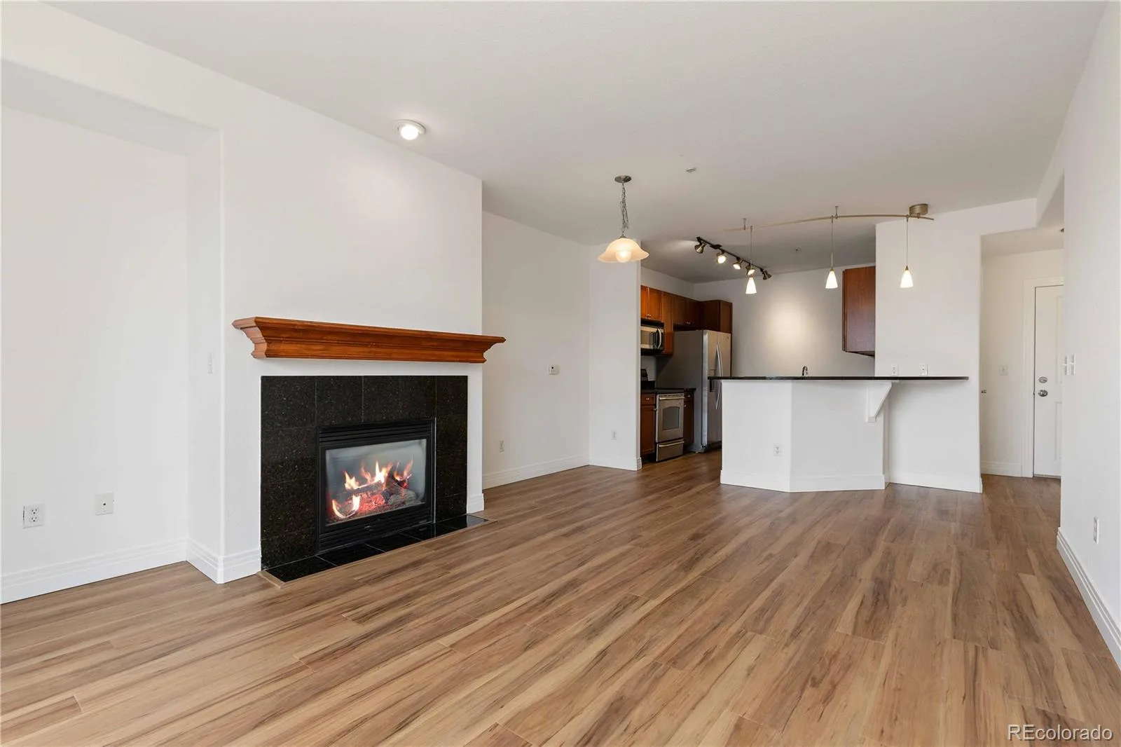 9059 E Panorama Circle #B211 Englewood CO 80112 | MLS #REC8508781 06092026192500 1600 3