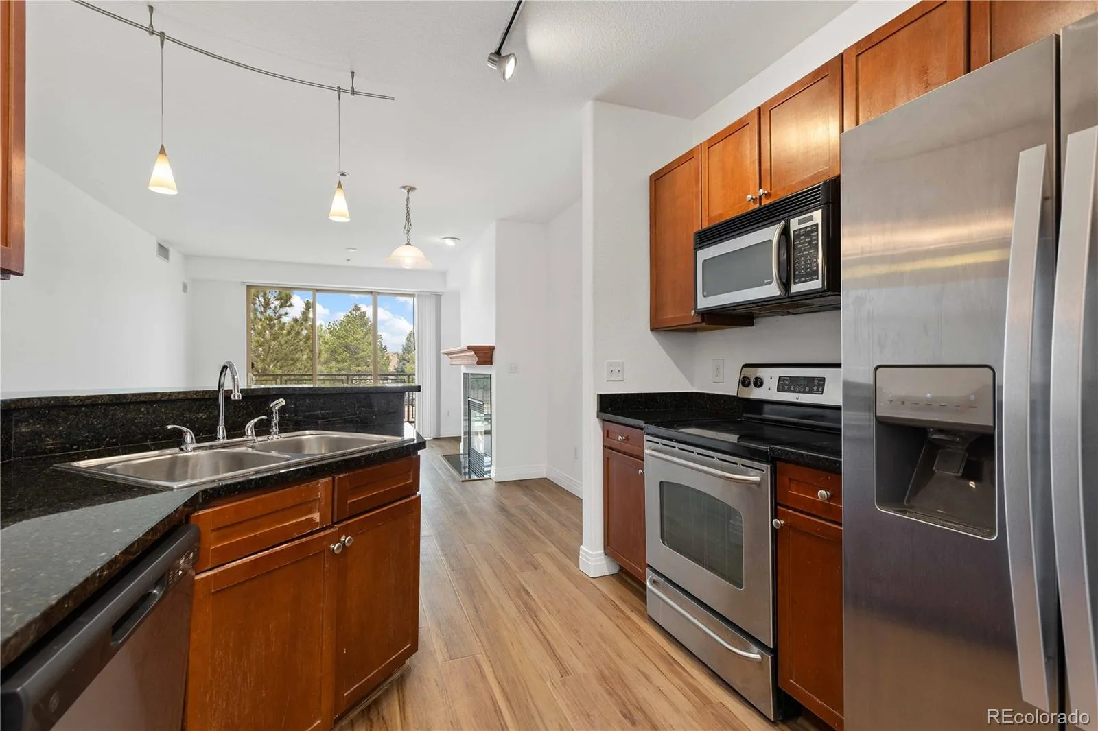9059 E Panorama Circle #B211 Englewood CO 80112 | MLS #REC8508781 06092026192500 1600 8