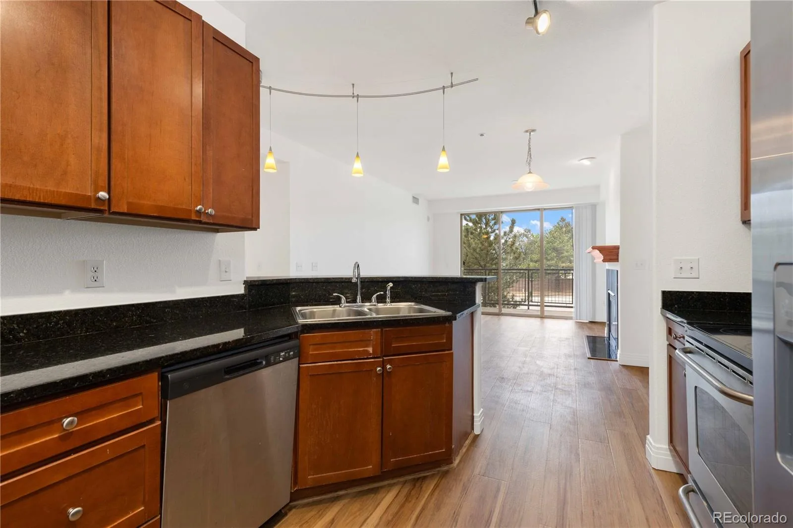9059 E Panorama Circle #B211 Englewood CO 80112 | MLS #REC8508781 06092026192500 1600 9