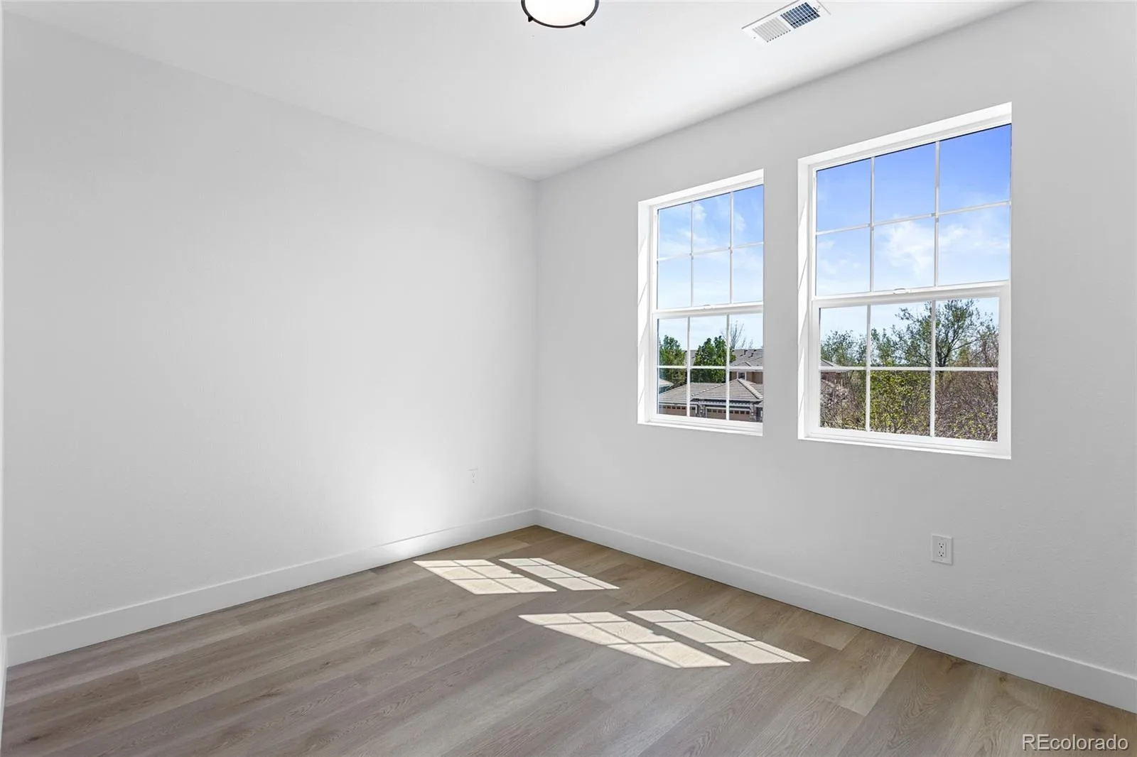 3405 Molly Circle Broomfield CO 80023 | MLS #REC8509963 07232026214110 1600 19