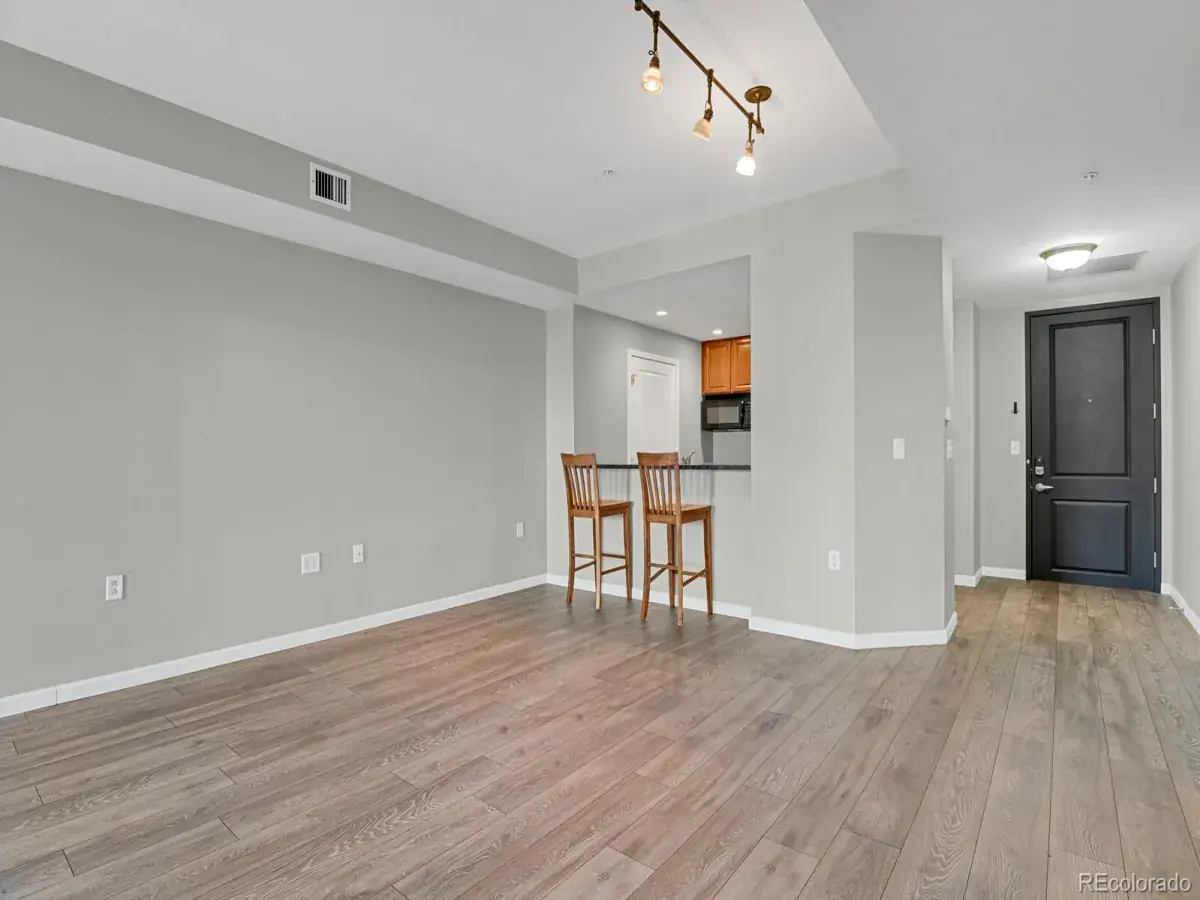 925 N Lincoln Street #8G Denver CO 80203 MLS #REC8510429 02282026000652 1200 9