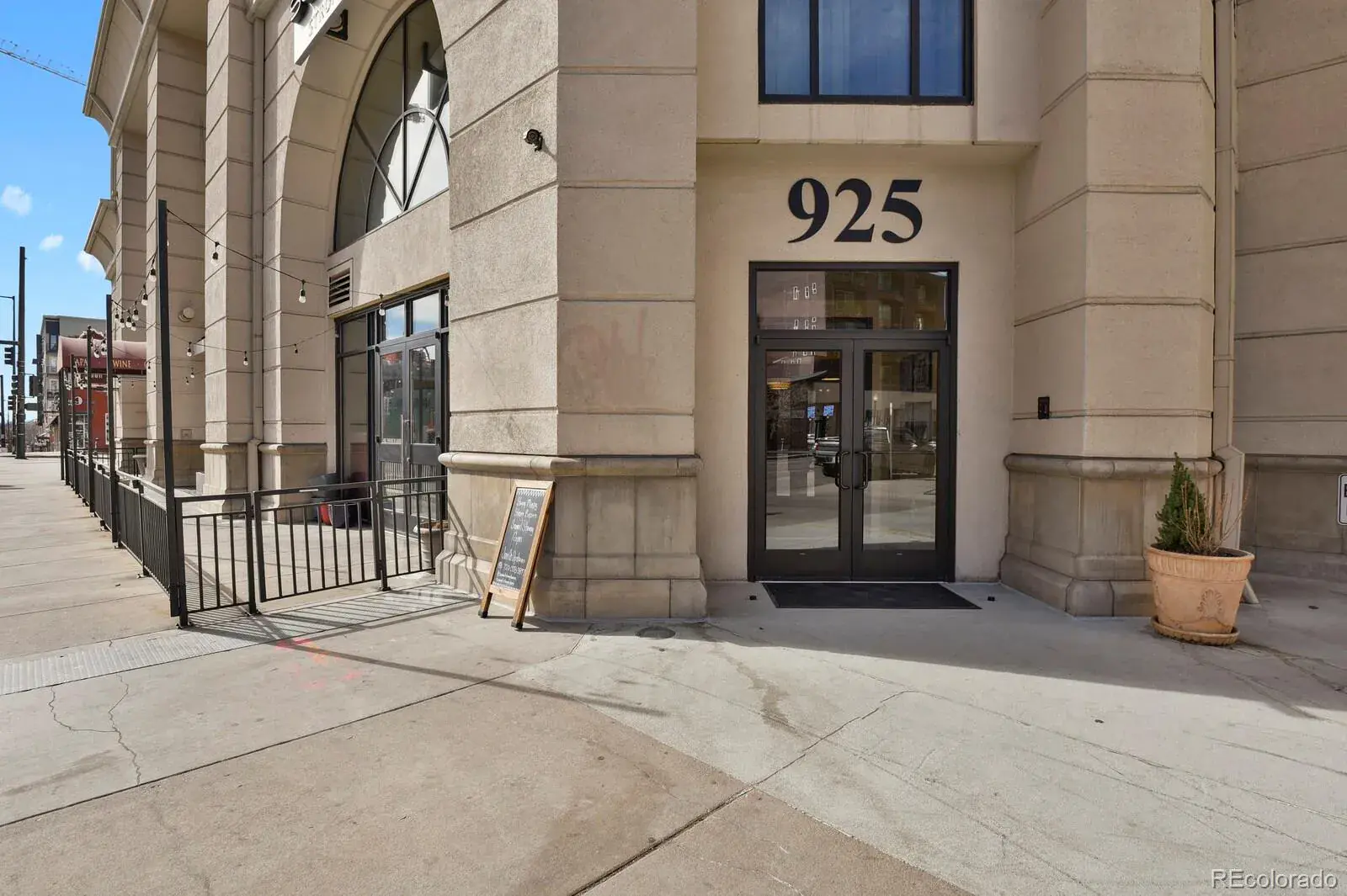 925 N Lincoln Street #8G Denver CO 80203 MLS #REC8510429 02282026000652 1600 1