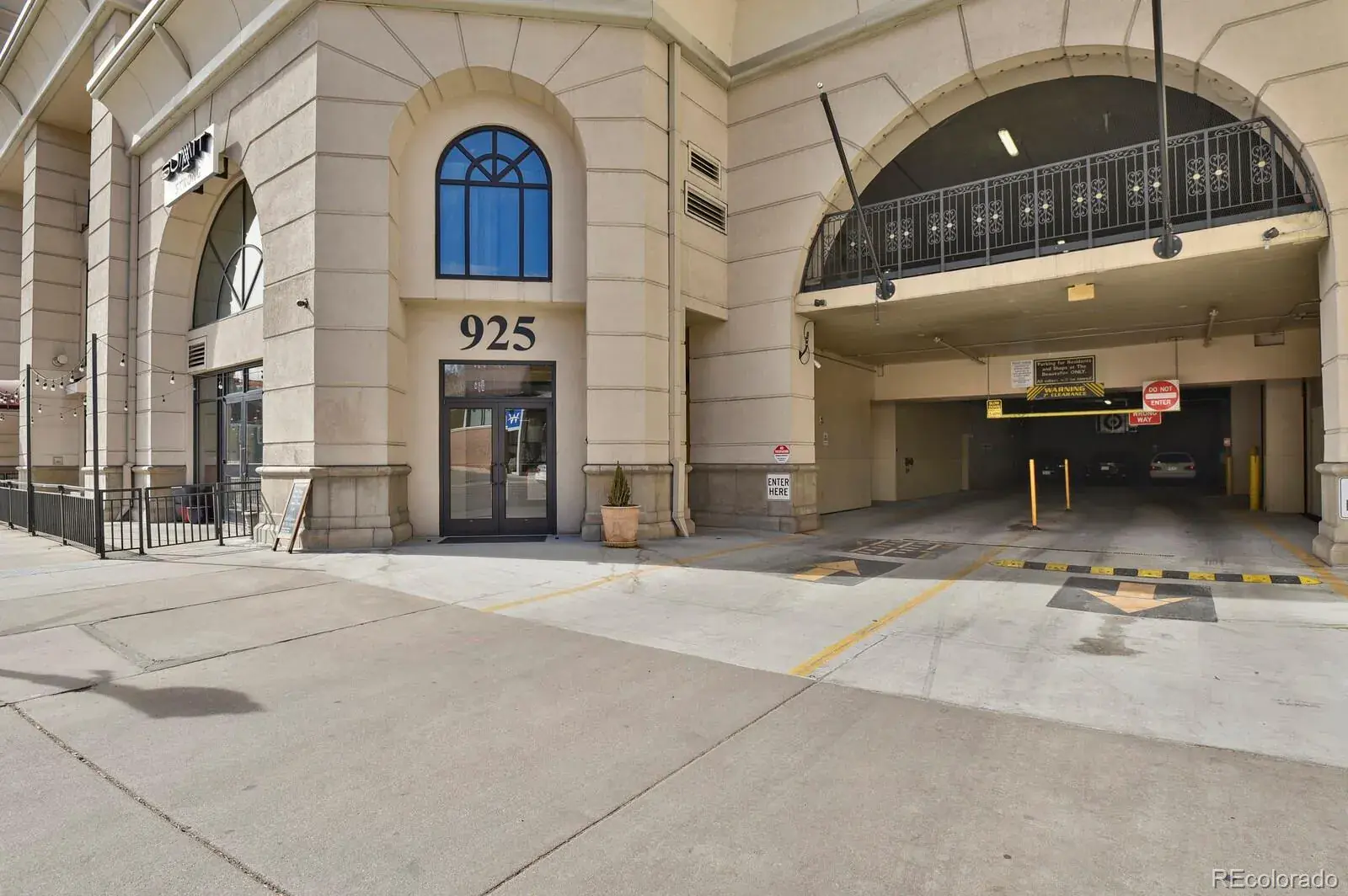 925 N Lincoln Street #8G Denver CO 80203 MLS #REC8510429 02282026000652 1600 33
