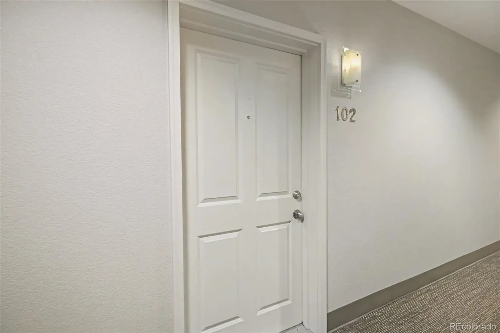 9258 Rockhurst Street #102 Highlands Ranch CO 80129 | MLS #REC8510636 02202026020822 1600 21