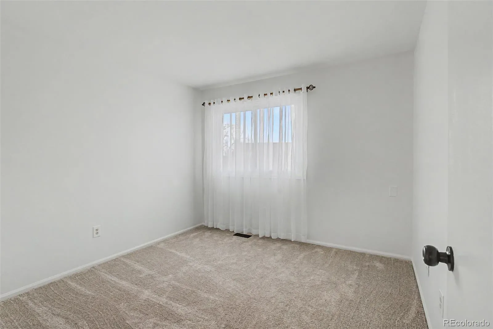 03272026151940 1600 22