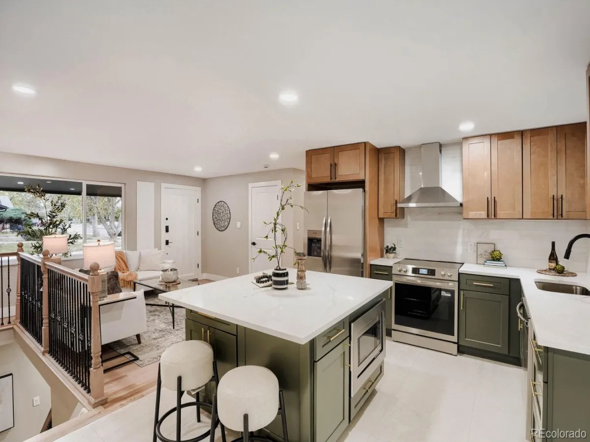 6605 E Louisiana Avenue Denver CO 80224 MLS #REC8514160 04302026190824 1200 0