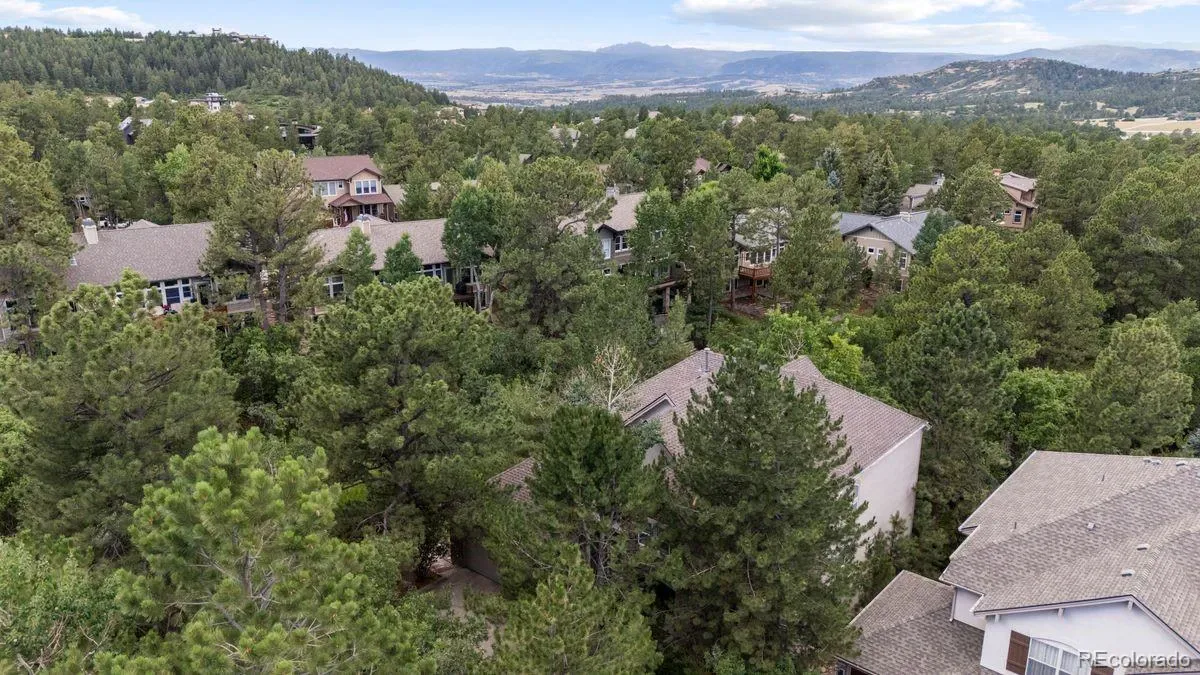 906 Greenridge Lane Castle Pines CO 80108 MLS #REC8515552 03112026185645 1200 44