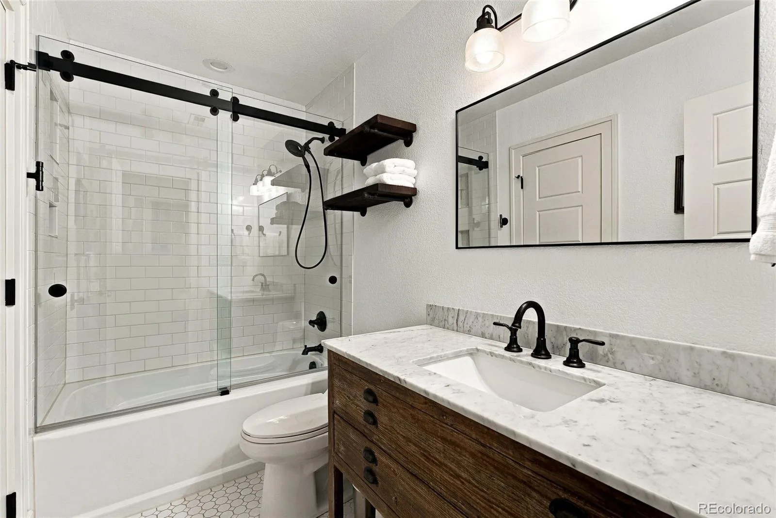 1134 S York Street Denver CO 80210 | MLS #REC8518113 10072026154920 1600 36