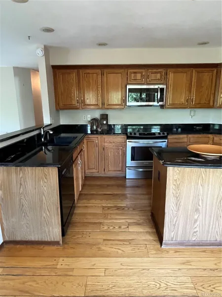 5698 S Olathe Lane Centennial CO 80015 MLS #REC8518378 06132026172144 800 7