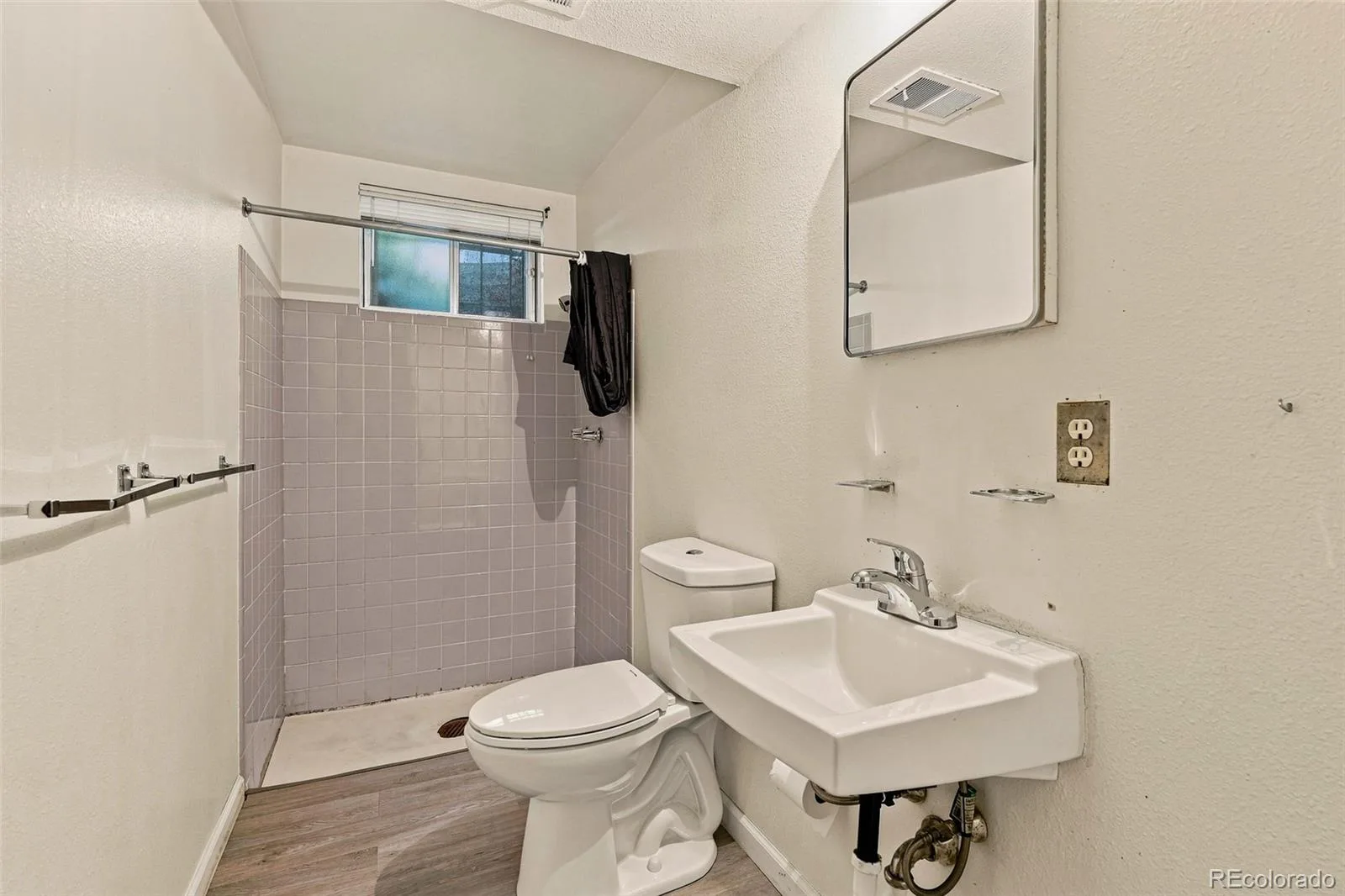 5020 Troy Street Denver CO 80239 | MLS #REC8520864 08282026144643 1600 19
