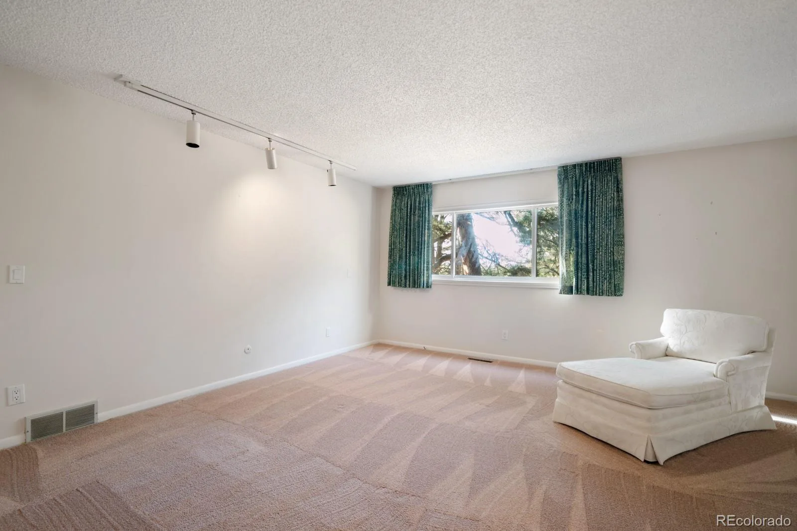 10691 Tomichi Drive Franktown CO 80116 MLS #REC8521931 07162026234912 1600 25