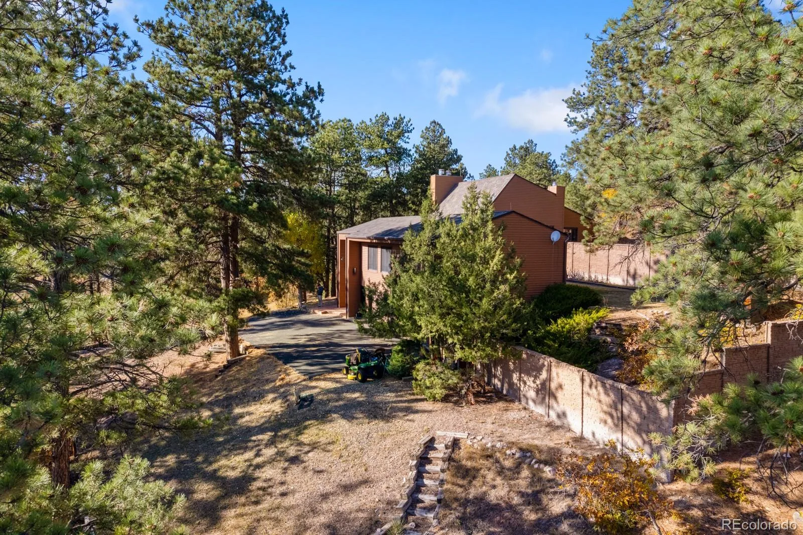 10691 Tomichi Drive Franktown CO 80116 MLS #REC8521931 07162026234912 1600 42