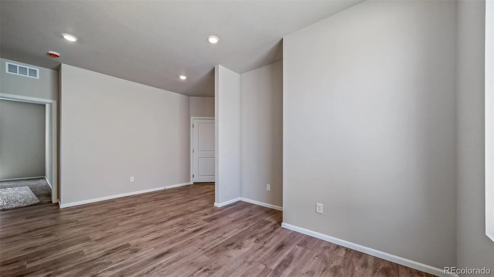4858 N Sicily Court Aurora CO 80019 | MLS #REC8522515 07242026193909 1600 13